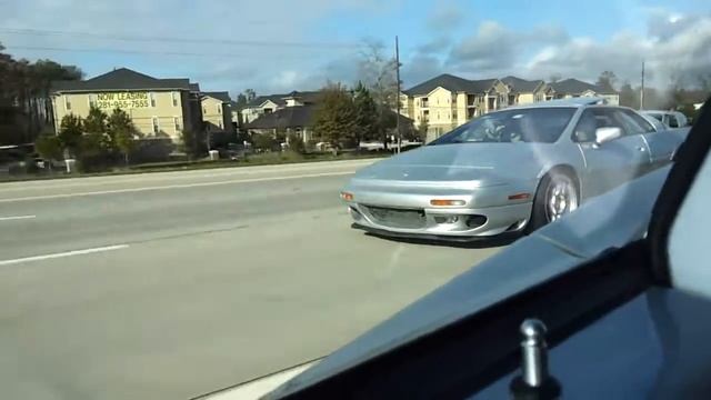 Lotus Esprit vs. Lotus Exige смотреть онлайн