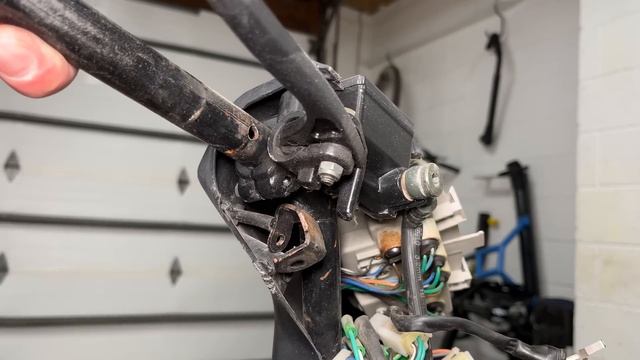 How to fix EVERYTHING on a 150cc GY6 Chinese scooter 2014 Tao Tao BWS (Yamaha Zuma clone) смотреть онлайн