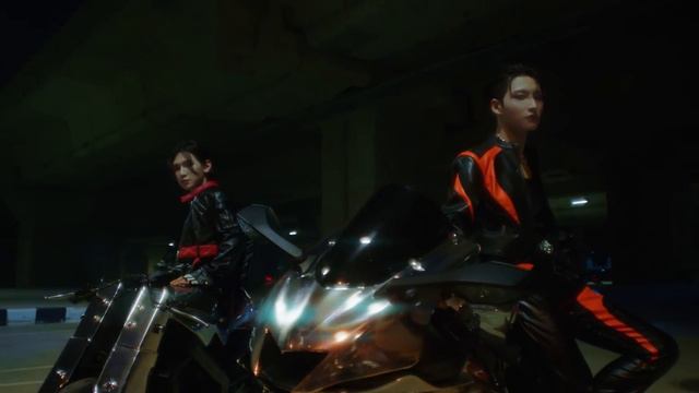ATEEZ(에이티즈) - OPERATION : ‘This World’ (SEONGHWA, YEOSANG on Undercover) смотреть онлайн