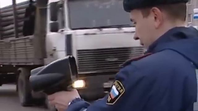 С незаконными парковками в Череповце борется «Паркон» смотреть онлайн
