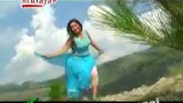 Пакистанский девочка поет песни!