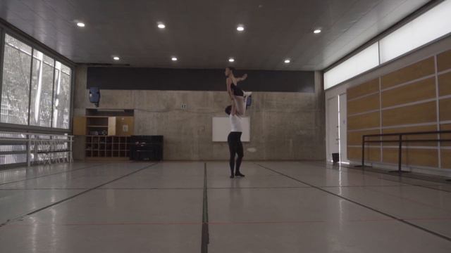 Alix Flores Vera - Enrique Mora Cruz Pas de Deux смотреть онлайн