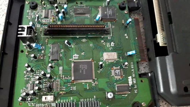 Что внутри? Sega Mega Drive 2 оригинал. Как выбрать?