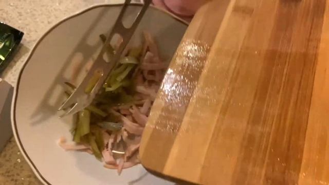 Секретный новогодний салат с тремя видами мяса смотреть онлайн