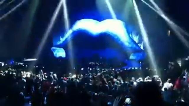 The Rolling Stones Live at the Oracle Arena in Oakland on May 5, 2013 -- Intro смотреть онлайн