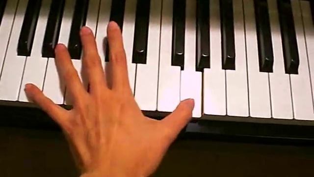 Minuet in G Major by J.S. Bach (Left hand) смотреть онлайн