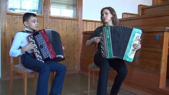 "Бишле Бию", "Веселое настроение" смотреть онлайн
