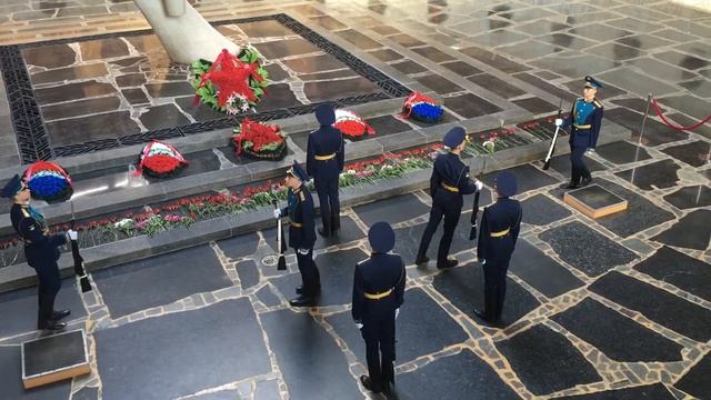 Смена часовых город Волгоград ( Родина мать ) смотреть онлайн