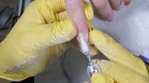 Снятие наращивания гелевыми типсами.