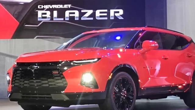 CHEVROLET BLAZER 2020 смотреть онлайн