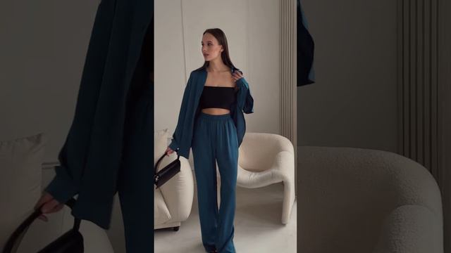 Будьте в центре внимания: Стильная одежда для женщин с тонким вкусом смотреть онлайн