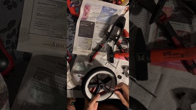Cybex Balios M ремонт передних колес, вместо втулок ставим подшипники. смотреть онлайн