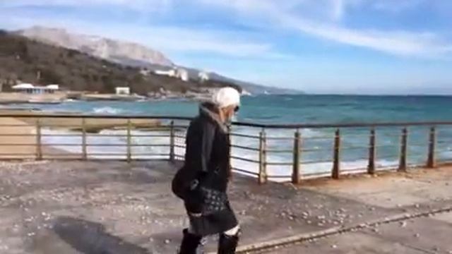 Дача Азарова, Мелас, 23-е февраля, 2015 смотреть онлайн