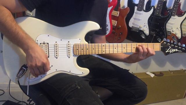 Chitarra elettrica Washburn Lyon GW White Cream смотреть онлайн