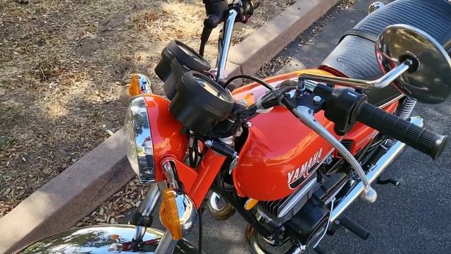 Yamaha RD 350 1975 смотреть онлайн