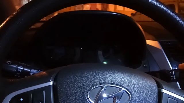 Как поставить в "Сервисное положение" Дворники на Hyundai Solaris ! смотреть онлайн