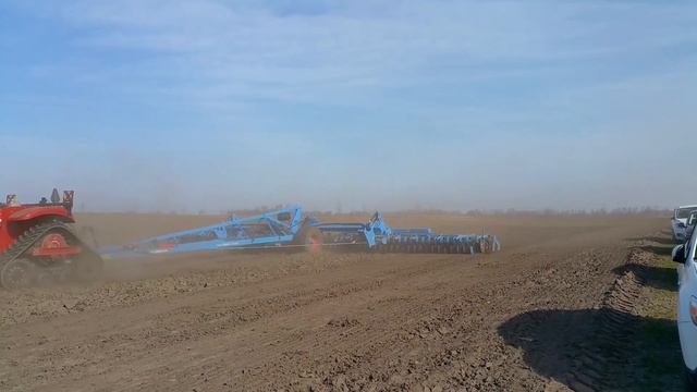 Versatile 550DT + Lemken Heliodor 9 - 16m смотреть онлайн