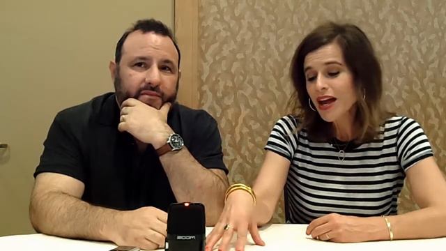 Interview With FOX's The Passage Executive Producers Jason Ensler & Liz Heldens at Comic-Con 2018 смотреть онлайн