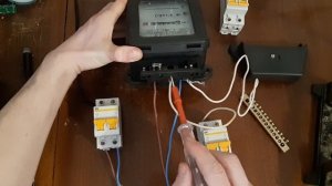 КАК ПОДКЛЮЧИТЬ ОДНОФАЗНЫЙ СЧЕТЧИК,КАКИЕ АВТОМАТЫ ЗАЩИТЫ ВЫБРАТЬ