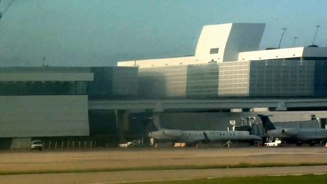 Airport Chronicles IAH - George Bush Intercontinental Airport Houston, Texas - September 2012 смотреть онлайн