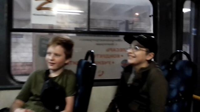 Поездка на СТ2. От Пионерской до Европы СИТИ МОЛЛ смотреть онлайн
