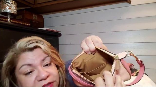 Coach Nolita Collection смотреть онлайн