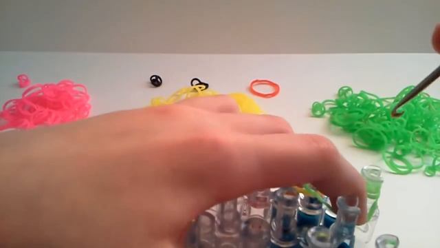 3D змея из резинок Rainbow Loom часть 1 смотреть онлайн