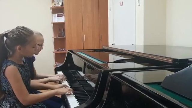 ансамбль Останина Полина,Филиппова Мария А.Корепанов ,,Вальс одуванчиков,, смотреть онлайн