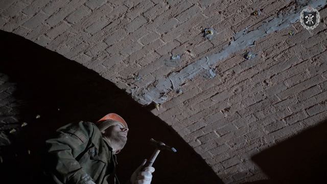 Гири, герб, могильная плита – что находят в форте «Кроншлот» смотреть онлайн