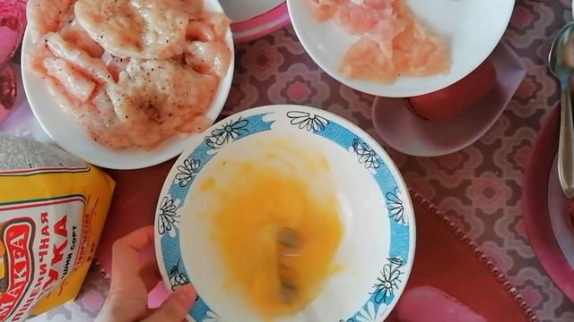 ОТБИВНЫЕ ИЗ КУРИНОГО ФИЛЕ! ОТБИВНЫЕ В КЛЯРЕ! ПРОСТОЙ РЕЦЕПТ! смотреть онлайн