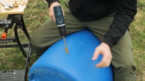 Как врезать кран или штуцер в бочку, чтобы подключить шланг к бочке