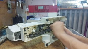 Замена шестерни привода челнока швейной машины Singer