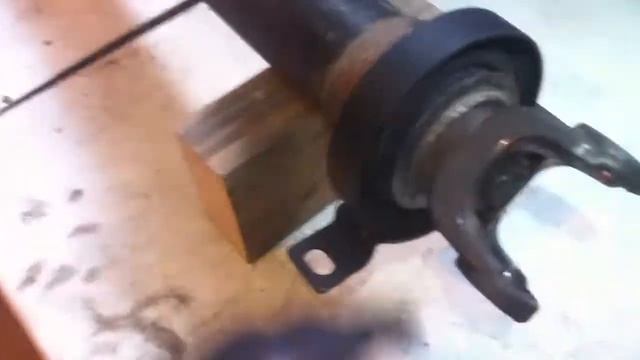 ssangyong actyon замена подвесного подшипника. Часть 2 смотреть онлайн