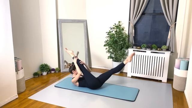 30 MIN INT PILATES WORKOUT | “Splits” Themed | Stretch Strengthen & Tone смотреть онлайн