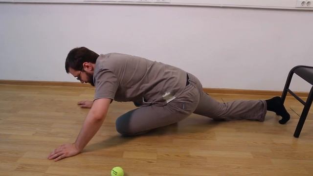Разминаем ягодицы | Школа роликов RollerLine Роллерлайн в Москве смотреть онлайн