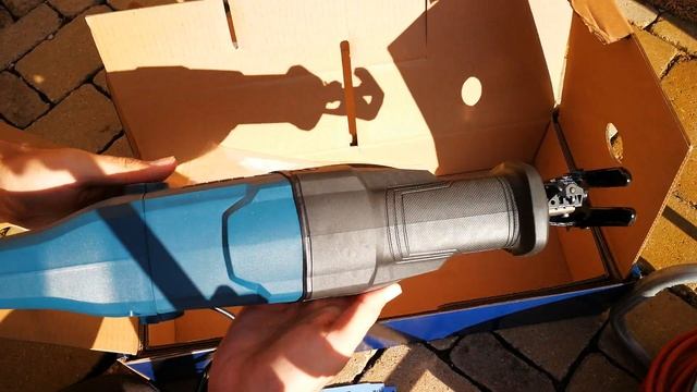 Unpacking / unboxing reciprocating saw Bosch GSA 120 06016B1020 смотреть онлайн