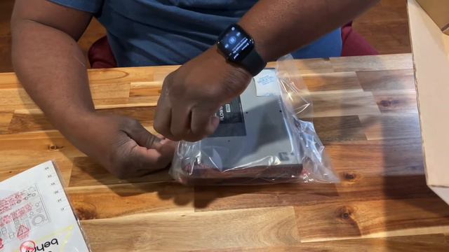 Behringer Flow 8 unboxing смотреть онлайн
