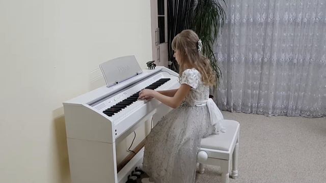 Yuliya Shevchenko-P.E.Bach."Solfeggio" смотреть онлайн