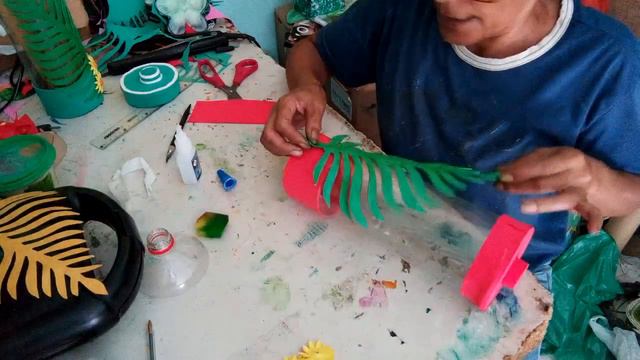 organizador de macarrão com garrafa PET e Eva смотреть онлайн
