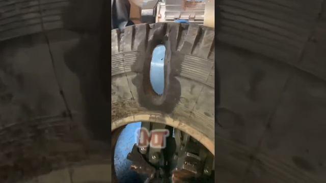 Ремонт бокового пореза. Подольск, Домодедовское шоссе 25 #шиномонтаж #подольск смотреть онлайн