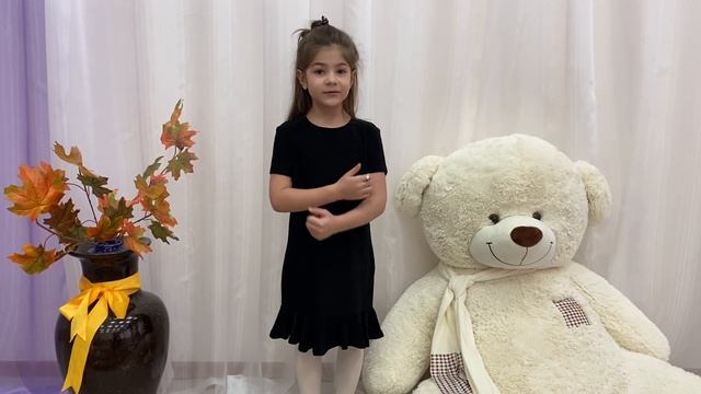 "Мне б к рукам твоим прижаться", Читает: Егорова Аврора, 6 лет#гордостьстраны #деньматери смотреть онлайн