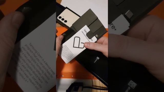 новый Самсунг S24+ Золотой. за 8 дней до продаж! #украина #україна #самсунг #телефон #s24 смотреть онлайн