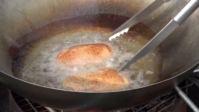 УТКА В РИСЕ И ОРЕХОВОМ СОУСЕ смотреть онлайн