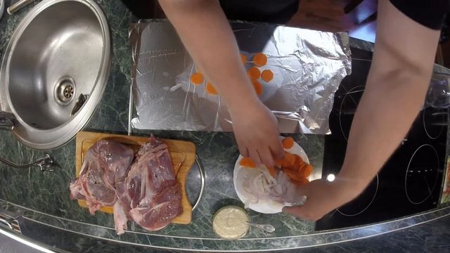 Косуля запеченная в духовке смотреть онлайн