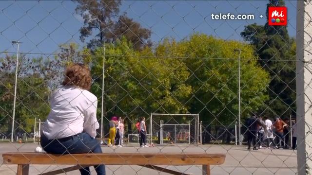 Juani: "Hay una vida fuera de sus estructuras, y se la van a perder" - 100 Días Para Enamorarse смотреть онлайн