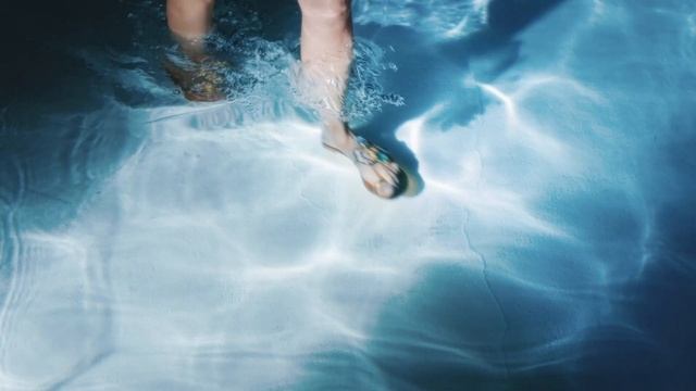 Giuseppe Zanotti Icons: The Coralli смотреть онлайн