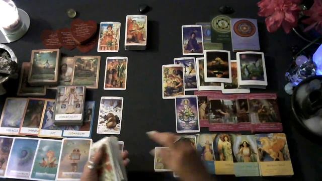♋Cancer tarot reading Aug 2023 You have a choicee to make & it may be an easy one to make between 2 смотреть онлайн