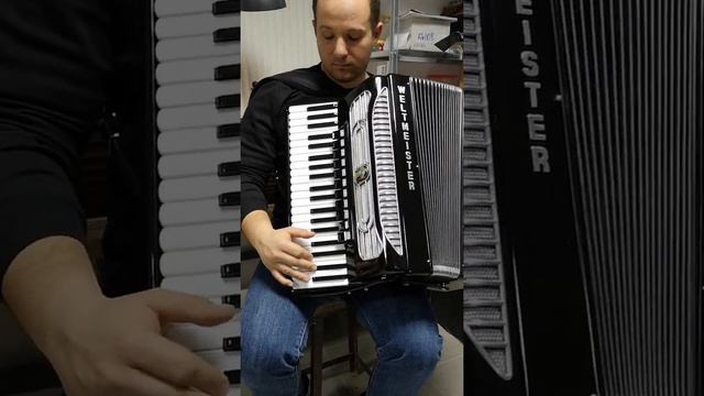 Akordeon-Weltmeister Supita po remoncie w "Naprawa i strojenie akordeonów Dominik Gąsiorowski" смотреть онлайн
