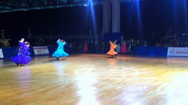Долгов Дмитрий - Торопова Анна, 20.11.2011, 1/4 Viennese Waltz смотреть онлайн