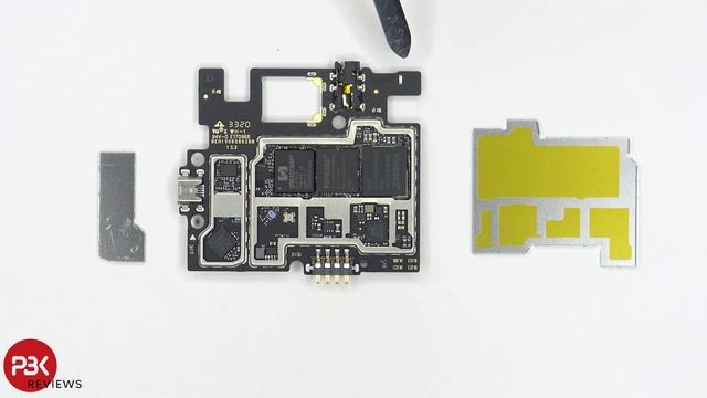 ZTE Blade L210 Disassembly Teardown Repair Video Review. Pretty Basic. смотреть онлайн